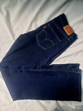 Levi's 315 Shaping Bootcut Jeans Dark Wash Size 28